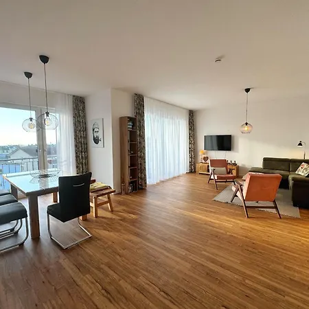 We 8 Mehr Vom 萨斯尼茨