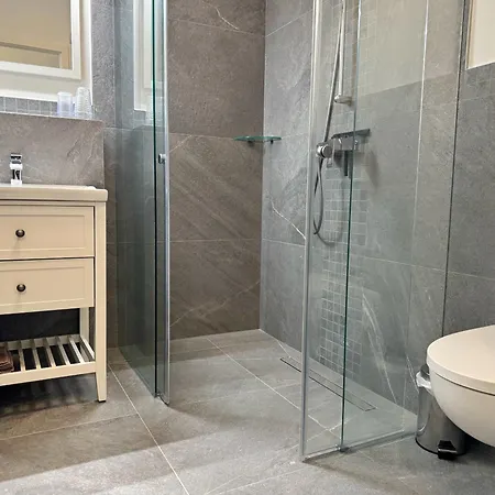 We 8 Mehr Vom 萨斯尼茨